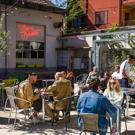 بيت شباب Bovisa Urban Garden *