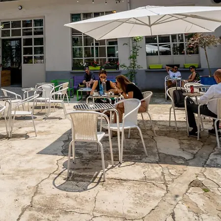 Bovisa Urban Garden ホステル