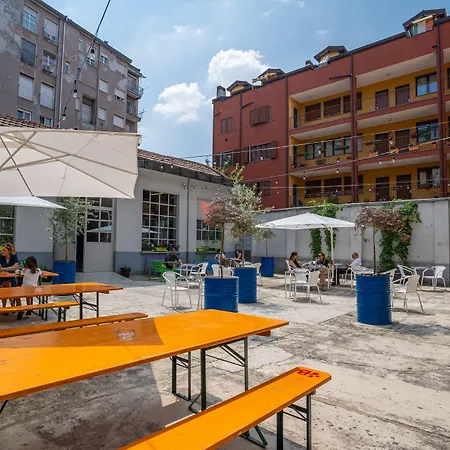 Hostel Bovisa Urban Garden *