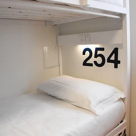 ホステル Bovisa Urban Garden ミラノ