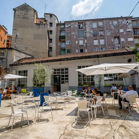 Hostel Bovisa Urban Garden Milaan